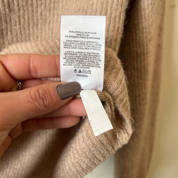 Express Balloon Sleeve Cropped Sweater - Picture 5 of 8